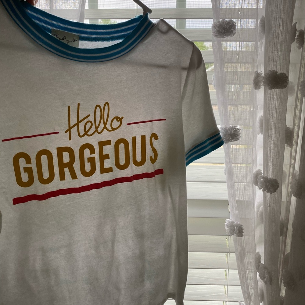 Medium Woman’s Graphic Top